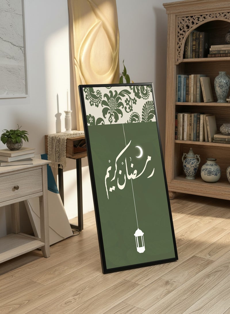 لوحة كانفاس على إطار خشبي بإطار خارجي أسود مع حامل خلفي بتصميم رمضان كريم - Image 4